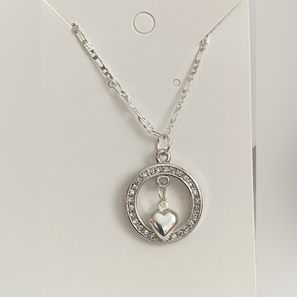 NEW** 925 sterling silver chain with heart and circle charm - Picture 4 of 4